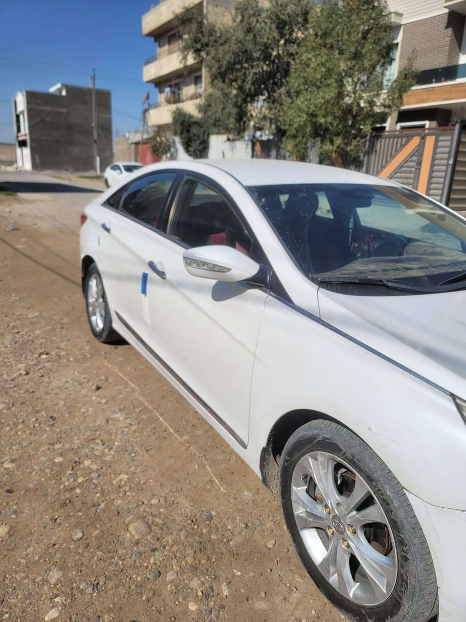 سلام عليكم
سوناتا 2011 خليجي 
2400 دوش 
رقم سليمانيه تحويل ثاني يوم 
السياره مال جنايه  خير من الله 
تخم تاير و صدر جديد
السعر 95 وبيها مجال بسيط  
العنوان بغداد 
للاتصال ***********
