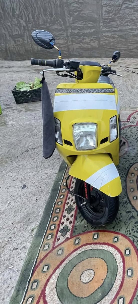 ماكس بوليس رنبه قبل شهر نازله ناشفه ناشفه  ختم وملوحه ونضافه +العده مال يابان وياها موديل ٢٠١٣الياخذها مايخصر 

سعرها ب1 وبينا مجال جدن قليل 
ديالى بعقوبه معسكر سعد ***********
