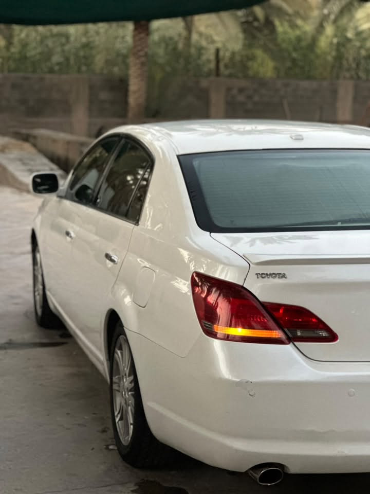 🚗 للبيع Toyota Avalon Limited 2010 (1/1) 🚗

🔹 الموديل: 2010
🔹 الفئة: Limited (فل أوبشن 1/1)
🔹 رقم السيارة: بغداد الدولي

✅ مواصفات السيارة:

* مكينة جديدة، لم يمضِ على تبديلها سوى 20 يوماً.
* الحدادية جديدة.
* الغرفة بحالة الوكالة.
* تايرات جديدة من أفضل وأرقى الأنواع.
* تم إجراء صيانة كاملة للكير (تبديل الدهن والفلتر).
* السيارة لا تحتاج أي مصروف إطلاقاً، جاهزة للاستخدام.

🔹 الصبغ والتبديل:

* السيارة تحتوي على بونيد، جاملغ، وباب تبديل. بسبب الشخوط وليس جراء حادث 
* الباب تم تبديله بسبب الخياس 
* الدواخل مكفولة.

💯 السيارة مصروف عليها الكثير، والله يشهد ما بيها أي نقص، ومن يشوفها على الطبيعة يعرف قيمتها.

📞 للاستفسار والمشاهدة، المراسلة على الخاص أو الاتصال.
***********
