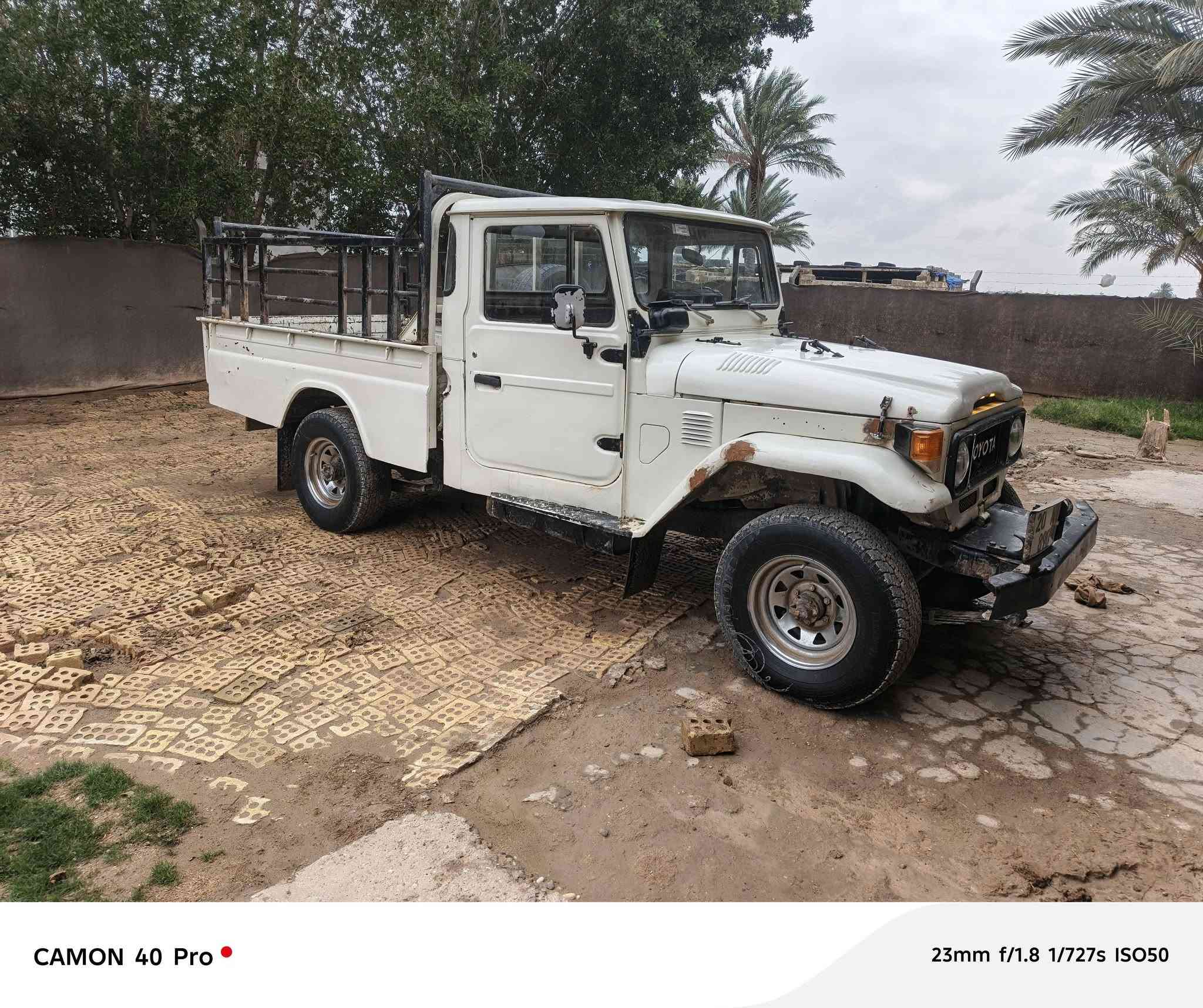 السلام عليكم
سيارة لاند كروز للبيع تخم تاير جديد مكينة حجم 4ونص 6سلندر كاز خمسة كير دفع رباعي سيارة كلش فول مابيهه اي نقص ورقم مميز ديالى بسمي تريد تحويل تريد وكاله
العنوان بغداد تقاطع النهروان
الاستفسار***********
السعر 65 وبيهه مجال بسيط
