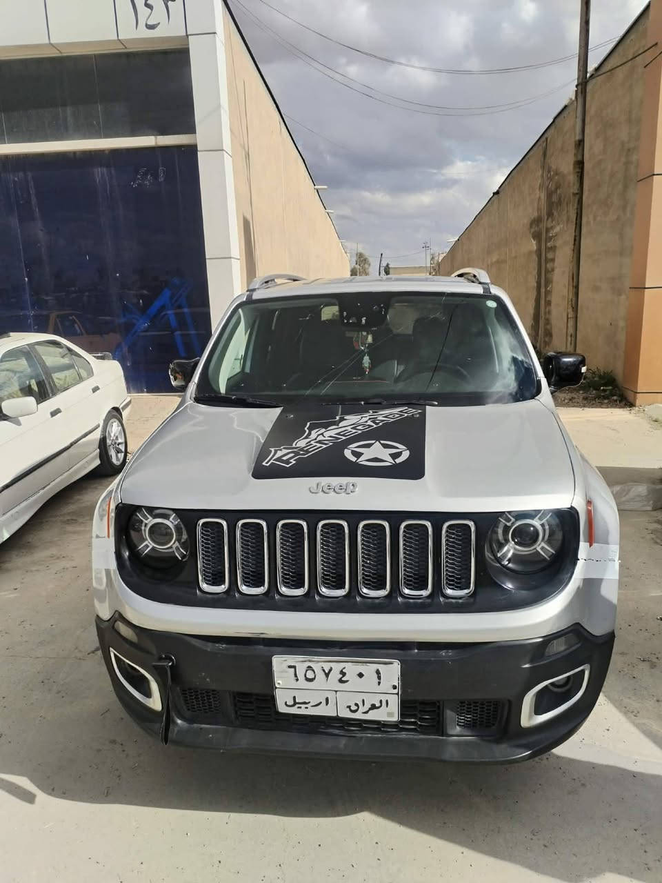 جيب رنكيد لمتد فول موديل ١٨ كشنات جلد حار بارد مع حراره استيرين تحكمات سياره جاهزه جديده بيها حادث جاملغ بونت بدون صبغ بسمي له ٢٧ مكاني كركوك سعر 116شرط تحويل وكالة سيارة جاهزه بدون مصروف ***********
