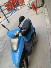 دراجه بريز.   نضيفه بشرط محرك كفاله سعر 650$ وبي مجال قليل مكان تاجي ج...