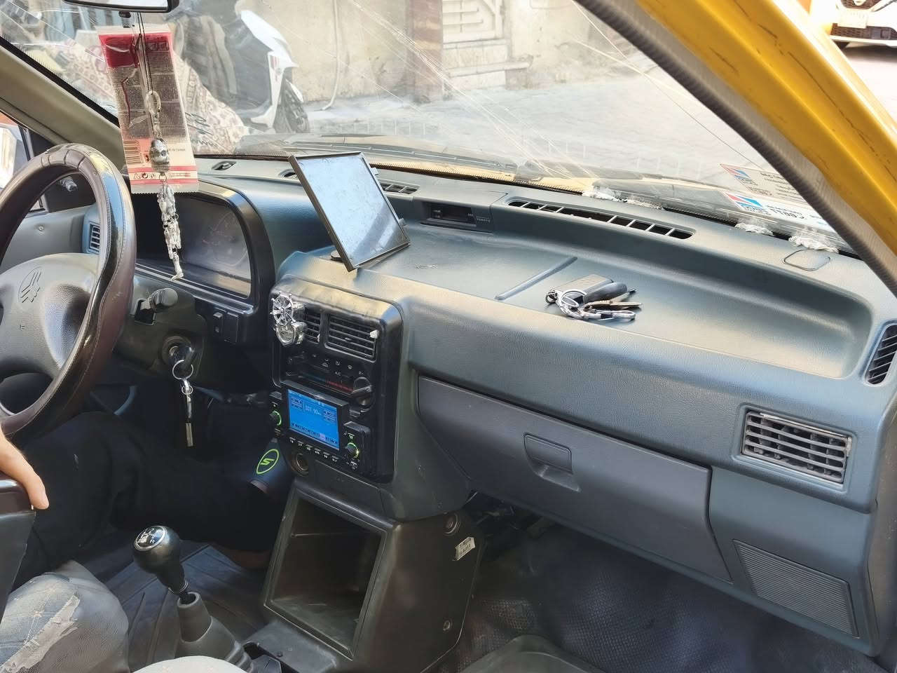 سايبا موديل ٢٠١١
بلادي شواصي صدر محرك تبريد كشر داخل 
كله نظيف 
اب 28 او بيها مجال 

العنوان الحرية 
رقم تلفون ***********
