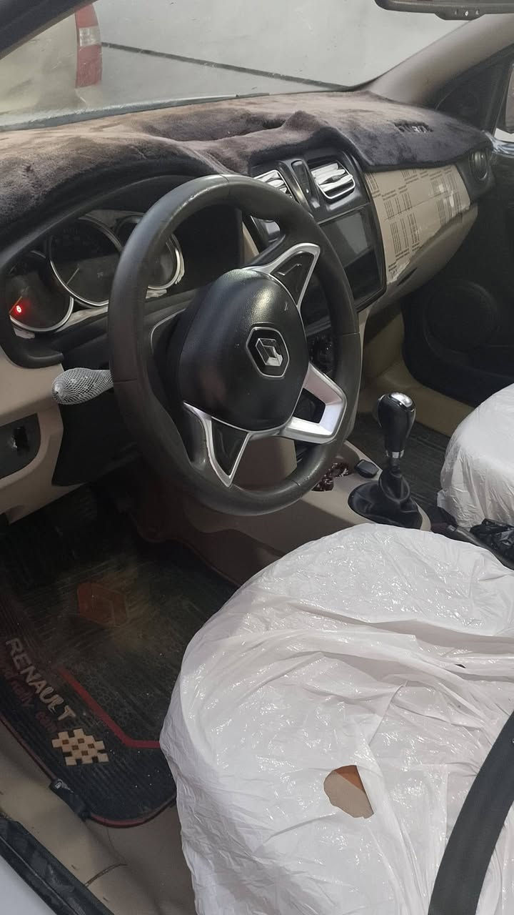 رينو سمبل 2018 اوتوماتيك
رقم بغداد 

السعر 60  بيه مجال بصيط

للاستفسار الاتصال على الرقم ***********
واتساب مازنجر
