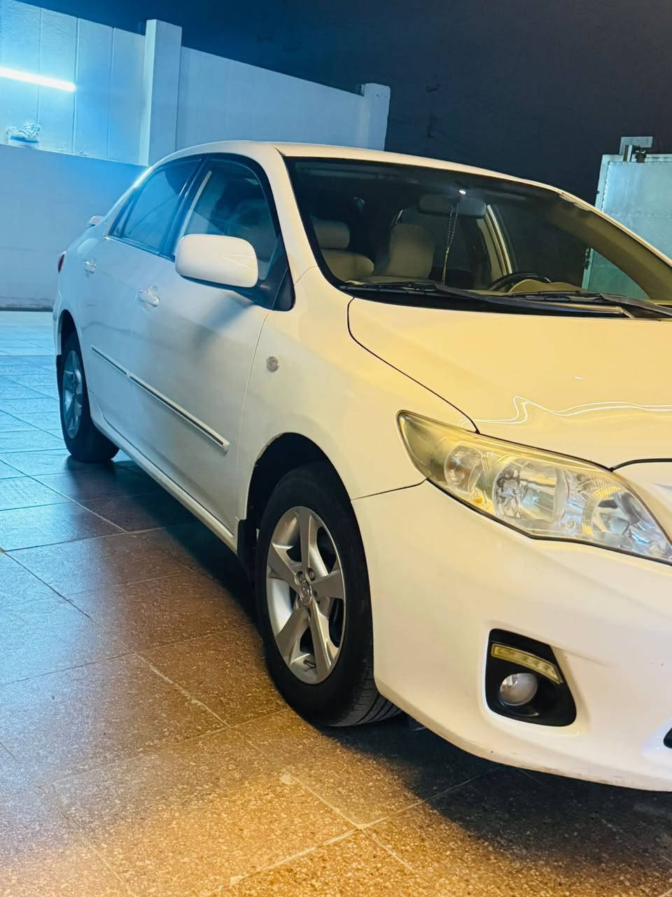 السلام عليكم (رمضان كريم)
: كورلا2012
مكفوله من شخط صبغ ضربه
محرك كير بشرط
موصفات معروفة (كل السوك يعرف هلموديل )
E ***********
واتساب موجود ايضاً
سعر: 14,900
قابل للتفاوض
للاستفسار واتساب او اتصل
