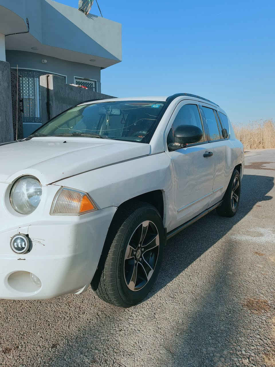 سلام عليكم. 
جيب كومباس/مديل /2008😘
راقم ديالى نكليزي تحويل مباشر؟ 
مكينه 2400
كير اتوماتيك♡
تخم تاير جديد 👍
صدر مامي اخلفي جديد👍
بيهه اشكم قطعه صبع اني بيع حزام ﷼
عنون ديالى بلدروز  (سعر 77ورقه 💵) يرهم مراوس
هاذا راقمي ***********😘
