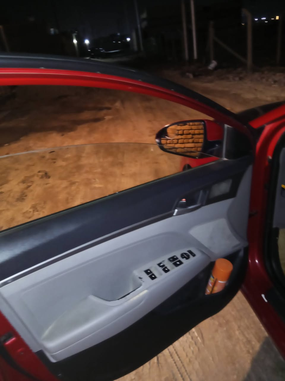 السلام عليكم النترا للبيع في ذي قار اللون الاحمر غير مميز رقم تلفون  
موديل ٢٠١٧امريكي رقم ذي قار باسمه السياره. ***********
