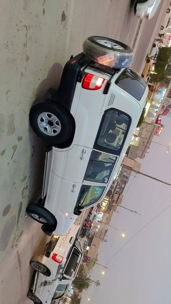 سلام عليكم
لاندكروزر سلك 2005 اصل  رقم أربيل بسم كردي تريد وكاله تريد تحويل سياره جاهزه على اخير حبايه مابيه نقص برغي 
سياره بيه صبغ جاملغ امامي وبنيد  فقط بدون دواخل والباقي كفاله عامه 
مكينه وكير مكفولات 
تبريد ثلج 
حدايده شرط تراي 21 
لوكير شغال فورويل دفع خفيف ثقيل كله شغال 
سبير تعليك 
7 راكب  
تخم تاير بالون جديد السعر 165 الرقم ***********
مكاني نجف ناحيه الحريه
