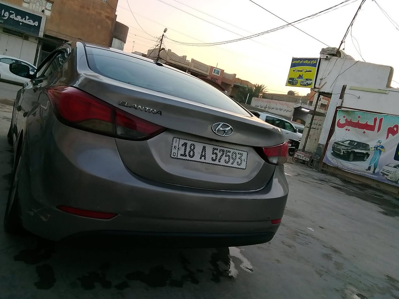 السلام عليكم
النترا للبيع موديل 2015
مكينة كير جداد تخم تاير جديد منظومة تبريد ثلج 
حادثه فقط قبق صندوق صبغ بدون دواخل لبيل واحد سعر 112بيها مجال قليل مكان حله طهمازيه ***********
