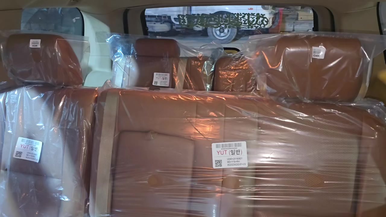 سلام عليكم اخوان تاهو للبيع موديل 2012 رقم سليمانيه ماشيه 177كفاله ما عدا ربع الصندوق الخلفي بارد LT انتهاء السنويه 2029 رقم الهاتف *********** السعر 265$
