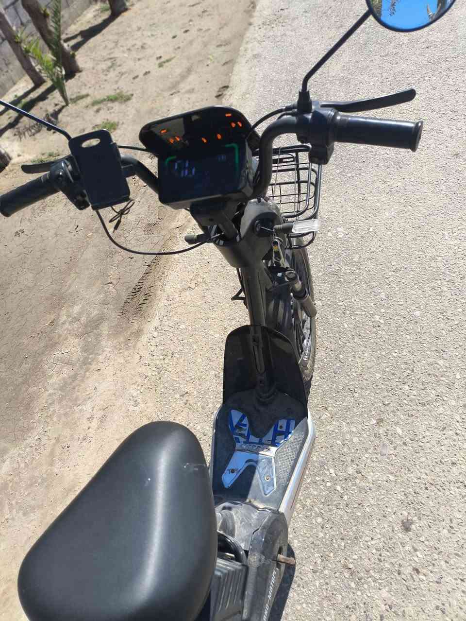 سلام عليكم  للبيع باسكل شحن 2026  الباسكل جديد الله شاهد ما مستعمله الباسكل اربع بطاريات اصليه واشاحنه وياه 3سرع
الباسكل جديد بمعنه الكلمه واحله من الصور والله مكاني كربلاء اطويريج  السعر 575 وبي مجال رقم الهاتف ***********
