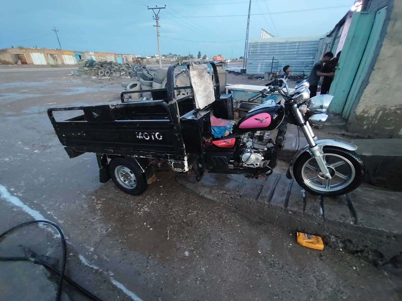 سلام عليكم ستوت للبيع  جمره ام طير كهربايات كلها شقاله محرك سعر 950وبيها مجال حك جيه مكان بغداد تاجي قريت عواد نتصل وبيك خير وتدلل ***********-***********
