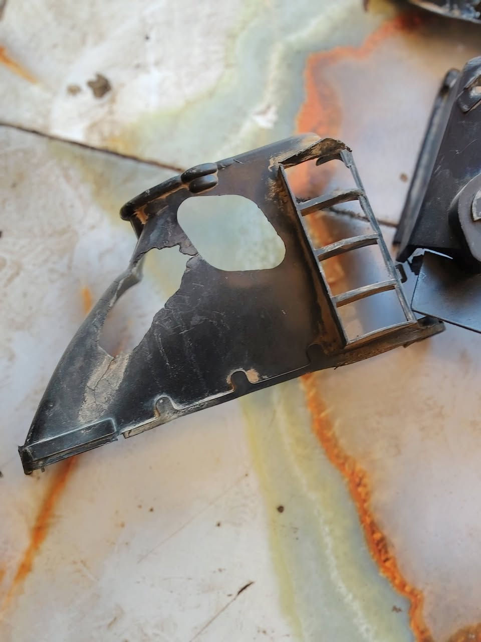 سلام عليكم غراض كامكو تفصيخ شرط نضيف شتحتاج راسلني كلجات امامي خلفي قبق تبريد كامل شيال كامل وياله فلنجات لايت امامي تجوه. جويتر  كفرات هنه وترايش  عوزهن صبغ صالنصه تفصيخ رقم لتصال ***********
