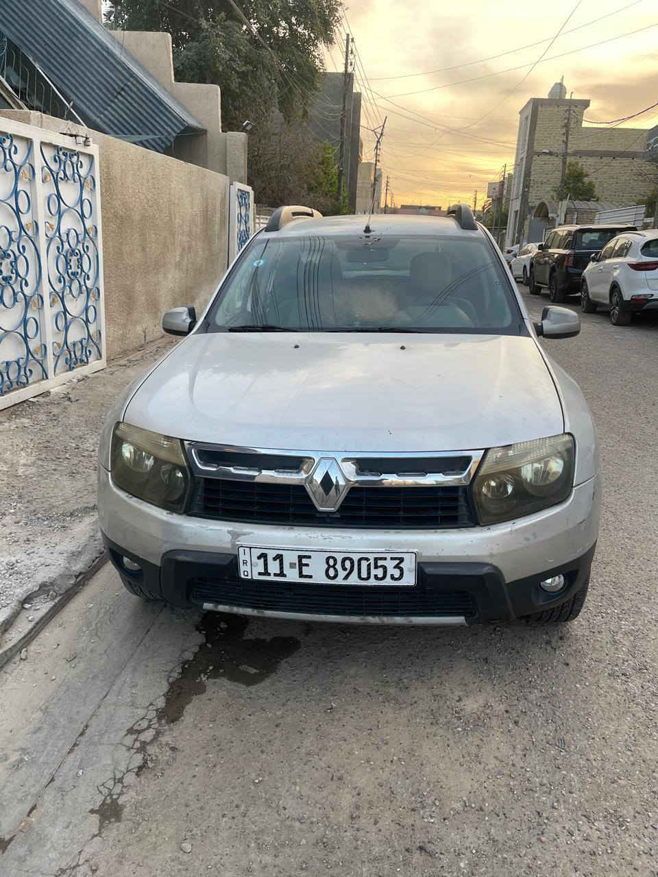 رينو داستر 2013
سنوية  جديدةلل2029
ماشية 192وقابل للزيادة 
مطخطخة وبيه صبغ اكول مصبوغة حزام
مكينة 2000
كيرAT
تخم تاير جديد
باتري جديد
صدر نضيف 
بيه منضومة غاز يعني انسة صرف بانزين
بيه خيط تبخير
السعر  68 وبيه مجال للطيبين
مكان السيارة بغداد حي الإعلام
رقم الهاتف ***********
