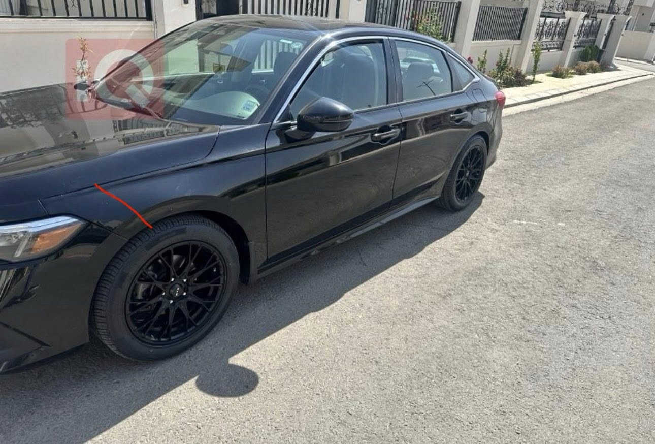 للبيع فقط هوندا سيفيك موديل 2024
وارد كندي حادثها حلك الجاملغات والبنيد صبغ فقط بدون تبديل
بصمه
تشغيل عن بعد
رادار امامي 
مانع تصادم
رادار جانبي 
تحديد مسار 
قيادة ذاتية
كشن هيتر
ستيرن هيتر
كامرة خلفية
شاشه كبيرة
ماشيه 67.000 km
سعر150 وبيها مجال
للاستفسار ***********
