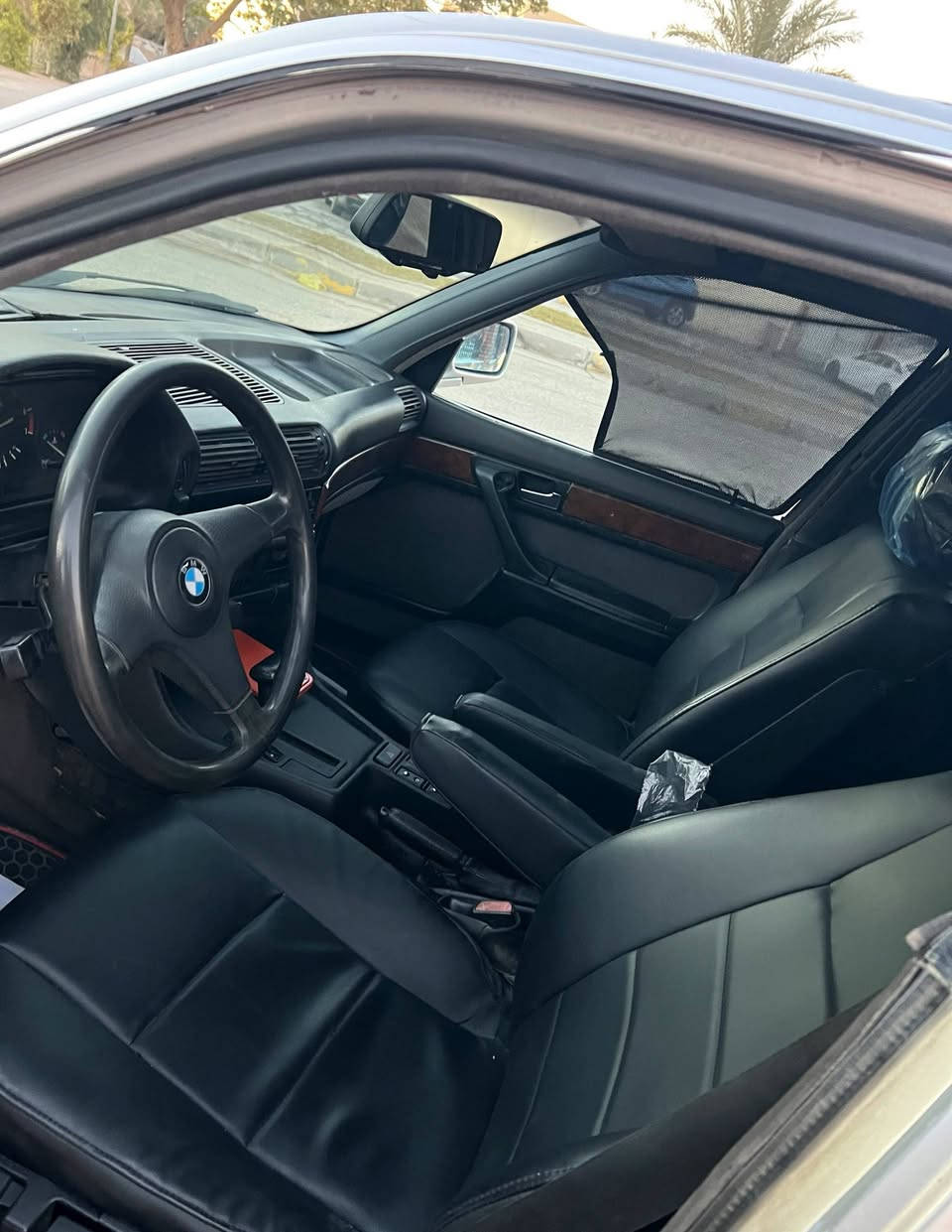 سلام عليكم 
الهم صلي على محمد وال محمد 
اخوان BMWمديل 1991 حجم 735صبغ حزام بدون حادثه صدر جديد تخم تاير رقم بغداد باسمي مكانه كربلاء سعرها 63
***********
