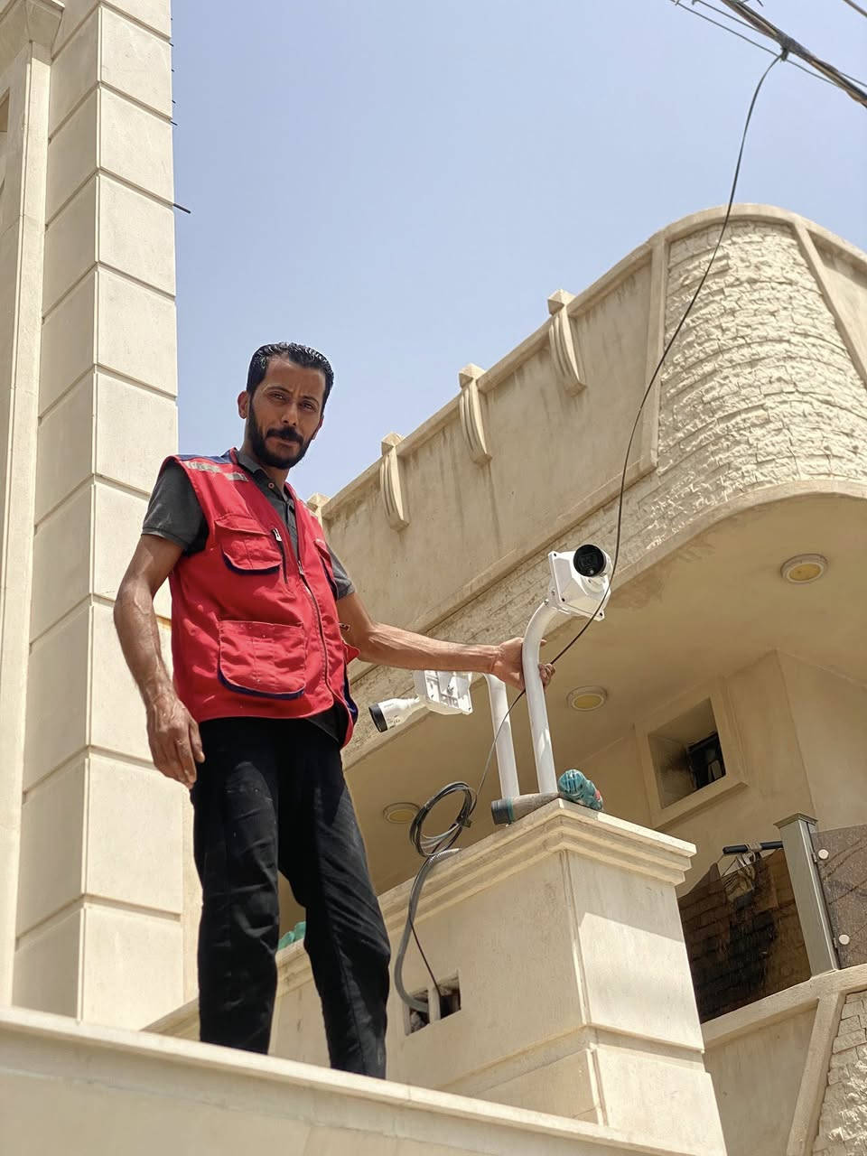 جانب من عملنا في البلديات 
تجهيز وتنصيب لاحد المنازل 
كاميرات داهوا نظام ip  بدقه 2 ميكا مع 
Nvr 
 بدقه 4k 
 تجهيز حسب الطلب والمواصفات 

مكتب  علي هادي للستلايت وكاميرات المراقبة 
بغداد الغزاليه شارع الضغط 

للحجز والاستفسار اكثر  مراسلتنا عبر رابط الواتساب
‏https://api.whatsapp.com/send/?phone=964***********&text&type=phone_number&app_absent=0
- [ ]

