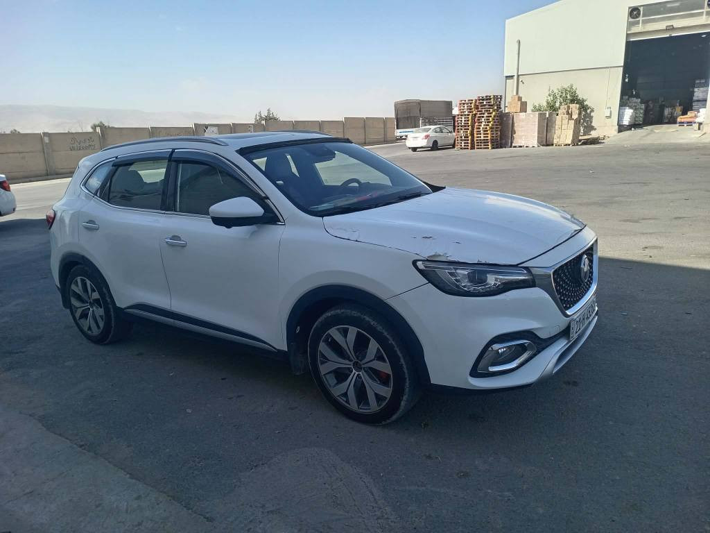 ئێم جی MG hs : مۆدێل 2021
فول مواسەفات ، مەکینە 20 تۆربۆیە ، پانۆرامایە کوشن جلدو هیتەرە کامێرا 360
3 مۆدی لێ خوڕینی هەیە هەمووی مەسرەفێکی تازە کراوە ڕسمی سۆنەرەکەی دانراوە بەناوی خۆمەوەیە گێڕ و مەکینە و تەبرید و بەناوکردن و غرامە هەمووی بە شەرت
نرخ.   105$
شوێن  . سلێمانی 
***********
*********** السليمانية, العراق
