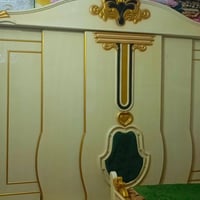 غرفة اخشاب • مستعملة