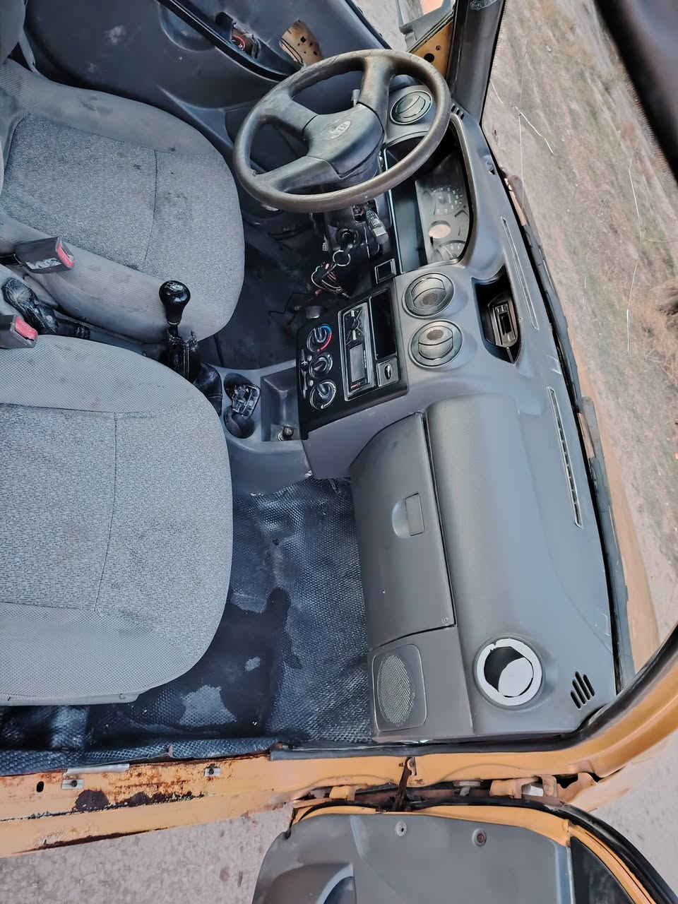 سلام عليكم سايبه مديل 15 مكينه وكير خير من الله رقمه قادسيه ألماني  راعيه متوفي سياره بيه ضربه بل جنطه ومصلحه سعر (13) وبيه مجال للاستفسار لاتصال *********** تصال مكلف بنشر مكاني بديوانيه
