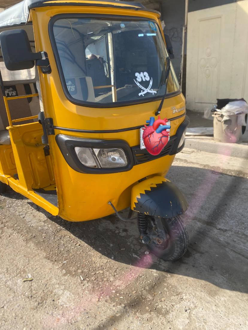 السلام عليكم ورحمة الله
TVS  موديل 20
رقم وسنويه تحويل على راحتك 
مكينه مكفوله تنقيص تبخير نضوح 
مكينه جديده مجفته فقط زنجبيل 
معمره دروس فقط صبغ جانت مشخطه وصبغتها 
التكتك رايدله فقط جادر مشكك
كهربائيات كله شغاله خير من الله سعرها 6000وبيها مجال للطيبين مكاني بغداد زعفرانيه جسر ديالى القديم ***********
