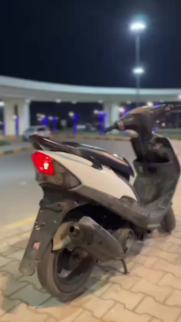 سلام عليكم 
دراجه ماكس عدله بوشه 49 مكفوله كفاله عامه ختم واحد ما صارلهه هواي طالعه من الرمبه السعر خاص المو شراي لا يتعبنيي رجاءءء
***********
