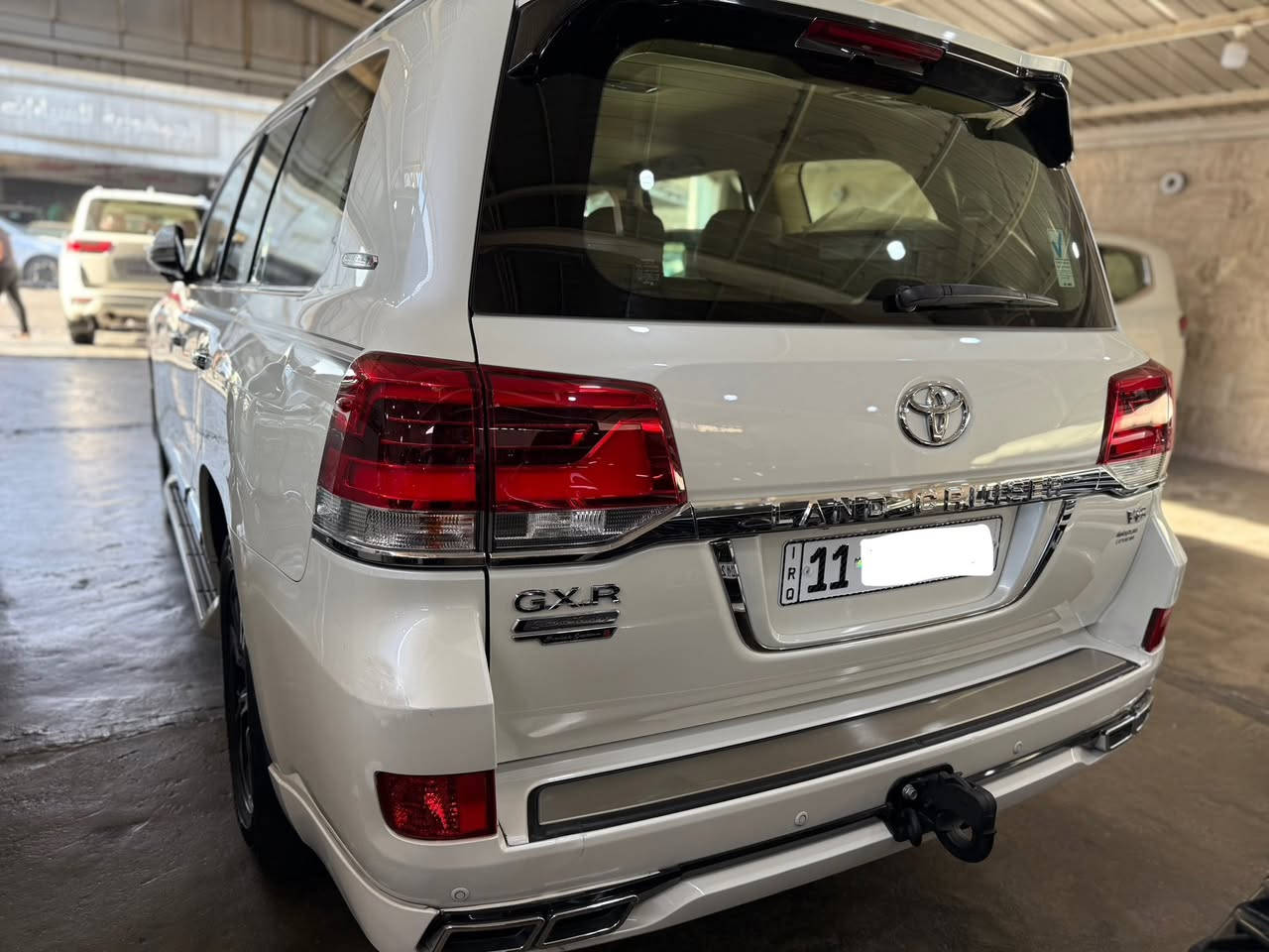 LAND CRUISER 2021تويوتاالاندكروز
المواصفات: ساز فول مواصفات 
سلايد(فتحة قمارة)
 ٦سلندر محرك (٤٠٠٠)
5 كامرات 
دشبول لكزز
كراسي جلد  اصلي
كرسي اثنين كهرباء
تشغيل عن بعد
دوسات ليزرية كتابة LAND CRUISER
فول تحكم استيرن جهتين
إستيرن صاج 
دواخل صاج
ثلاجة
نظام اقتصادي بانزين ECO
دبل حساس (امامي+خلفي)
دبل لحية (امامية+خلفية)
مري كهرباء (شفط) AUTO
اشارة بالمري
بك لايت ضبابي
‏BLUETOOTH 
الاستفسار ***********
