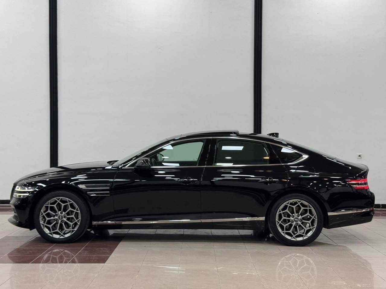 السلام عليكم
للبيع جنسس g80 2022 أسود ملكي
حادثه الجاملغ الامامي فقط الباقي كفالة عامة(صور الحادث ناشرهن)
المواصفات السياره برستيج يعني تجي فول مواصفات
1- فتحة بانوراما 
2-بيبان كهرباء شفط اربعتهن+جنطة كهرباء
2- كشنات كهرباء السائق والراكب
3-كشنات تدفئة وتبريد أمامي خلفي وستيرن تدفئة
3- رادار أمامي جانبي خلفي ومحيطي360 
4- شفتات بالستيرن
5- بريك تلقائي + تحذيرات صوتيه
6-كاميرات أمامي وخلفي ومرايات 360ونقطة عمياء 
7-سياقة ذاتيه
8-تحديد-مسار وتحذير عند الخروج عن المسار ومانع تصادم وبريك تلقائي
9-خمس انضمة قيادة
10-سماعات ١٨سماعه محيطي
11-اصطفاف ذاتي وتقديم وترجيع من البصمة
12-دبل ماوس وكير ماوس 
13-انارة محيطي داخليه متغير بلادي شركة
14-سياقة ذاتيه ومثبت سرعه 
وبعد هواي مواصفات السيارة مختنكة مواصفات ميخلصن بس ذني الاتذكرهن
الحادث موضح بالصور فقط جاملغ والباقي كفالة عامة
مكاني :-بابل الحلة
رقم أربيل باسمي
للستفسار :- ***********
