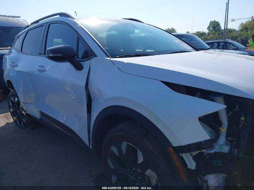 السلام عليكم سبورتج موديل 24 ماشيه 11الف بعد 10ايام توصل العمان الي عنده كتاب شهدا فول عده الفتحه الون ابيض بدون ارباك غراضه كله وياه السعر 160الاتصال ***********
