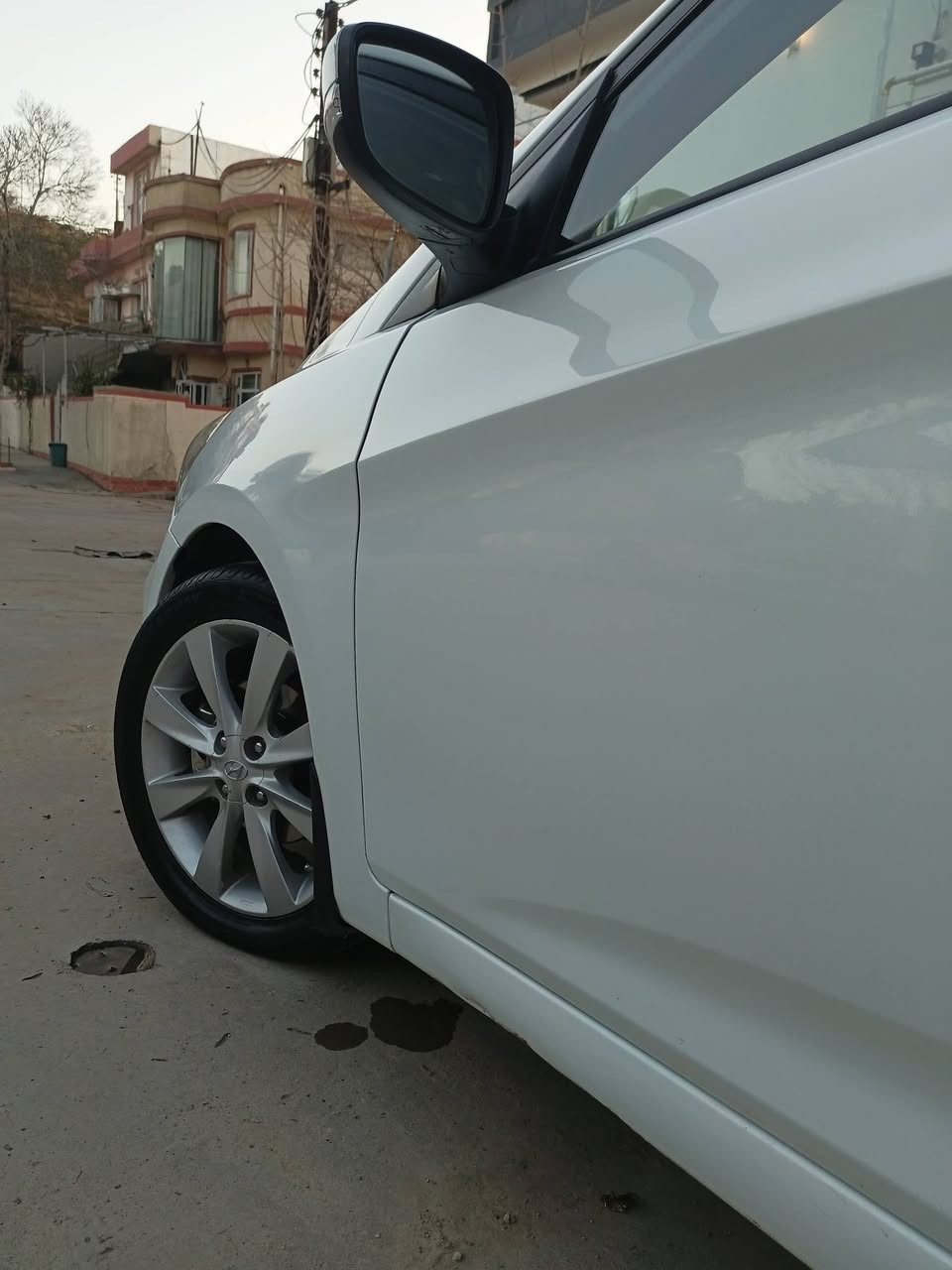 هۆندای ئەکسێنت ۲۰۱٤
فول مواسەفات گێرومەکینە بەشەرت  سلایت شاشە کامێرا سوکان ڤۆلیۆم ئیکۆ  سەنەوی تا ۲۰۳۰ تازەیە
ژ.م ***********
