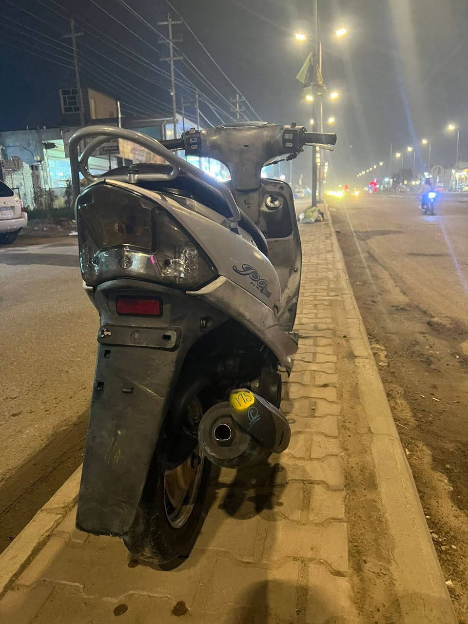 سلام عليكم 
منغولي رمبه. صاله شهر 
مختمه منطول للطول 
وشغاله منلايت للبكلايت 
 سعر 750…!
العنوان/العمارة عرضات فلكه القاضي 
اتصل***********
