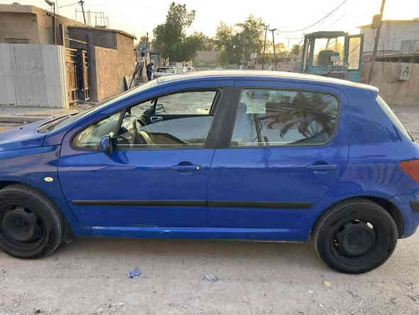 سلام عليكم بيجو 2005 ارقام جديدة سنوية جديدة بيهة جراد.  مكينة جديدة بيهة طخة بلجاملغ الخلفي مسمكرة باقي صبغ على كدهة العنوان بغداد العامرية السعر ٤٥. ***********
