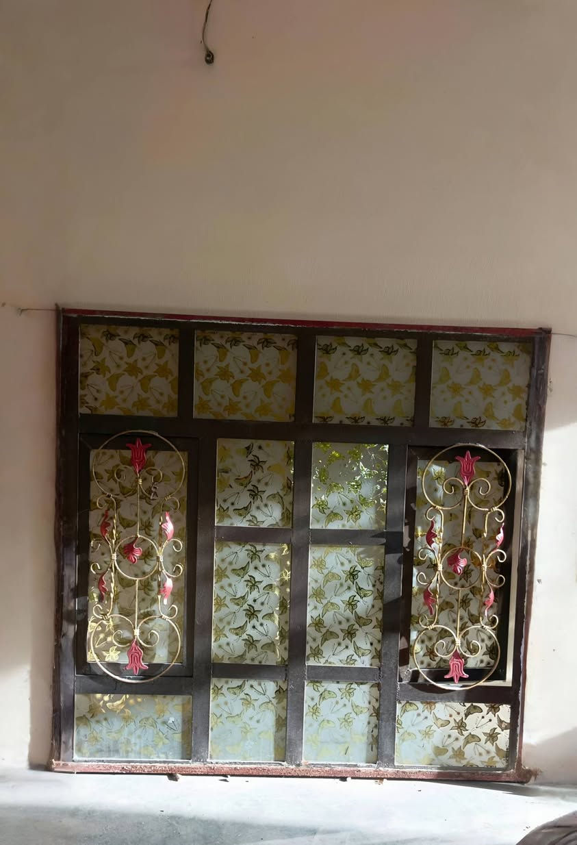 بيع شباكين2 وبابين2 نضافة فول تفصال
مكاني شهربان رقمي‏‪0770 534 2706‬‏
