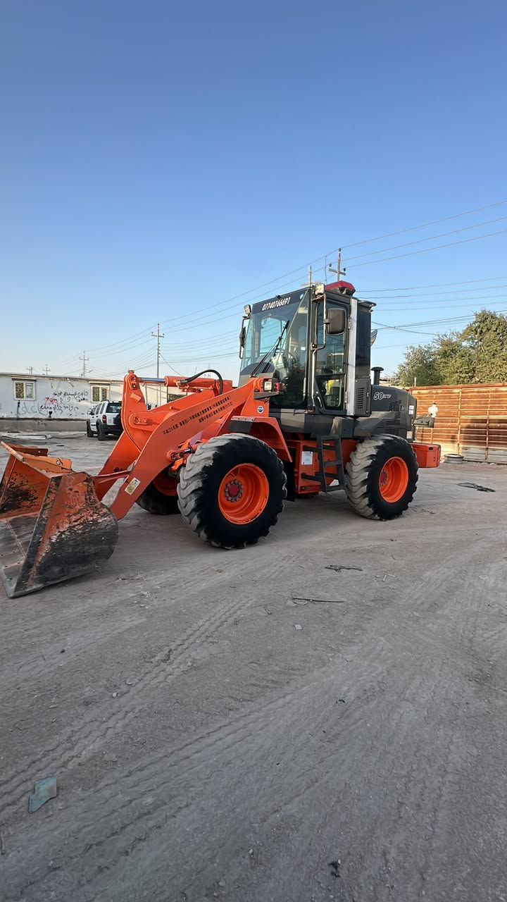 ‏سلام عليكم ‏شفل موديل 2013ياباني حجم 50 منيفس شفل كفلاه عامة مكينة أربع سلندر شفل نضيف ما مشتغل هواي بالعراق مكينة حلوة ونظيفة استفسار ***********
