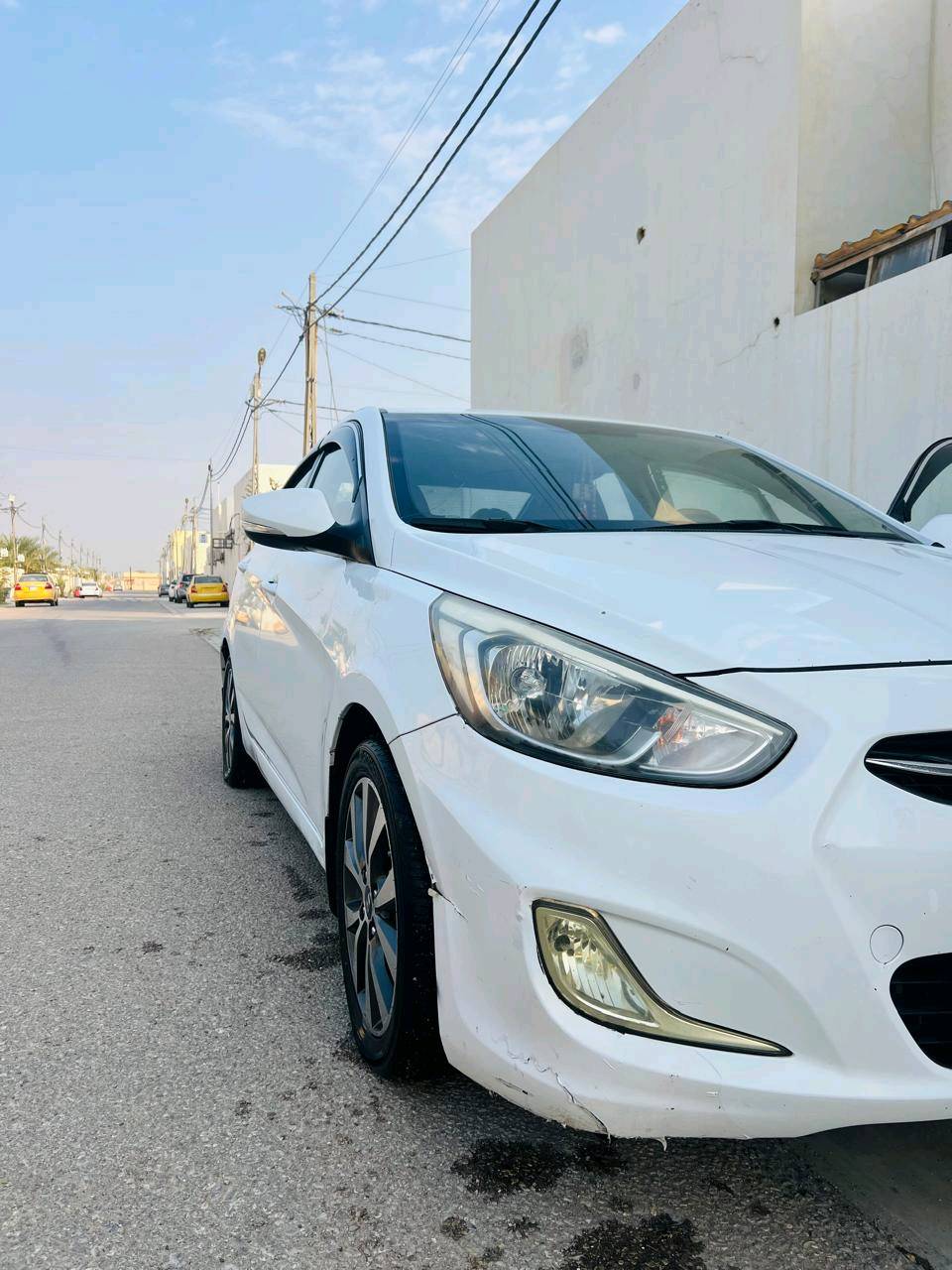 سلام عليكم اكسنت موديل16 للبيع فول مواصفات مكينه 1600 تبريد شغال بيها 3قطع مكاني نجف ***********