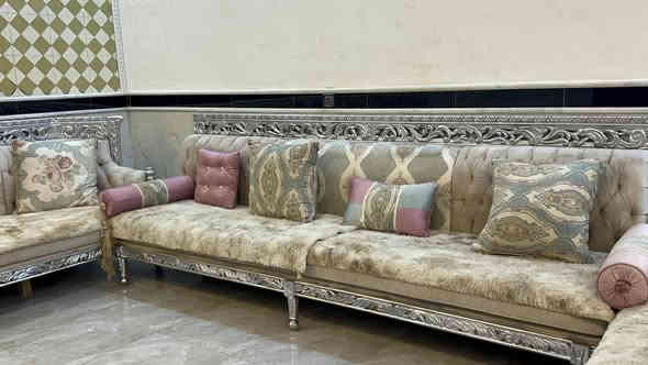 تخم للبيع كويتي نضافه ١٠٠/١٠٠ سعره مليون وبي مجال ***********
