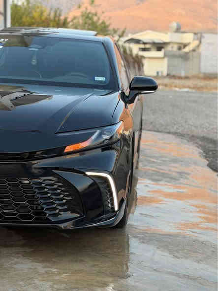 تۆیۆتا کامری ٢٠٢٥ هایبرێد ئێس ئی پڵەش بلاک ئیدیشن
مواسەفات سڵایت کوشن جڵد کوشن کارەبا شاشە گەورە ڕاداری خەتی جادە ڕاداری ئاوێنەکان ڕاداری ئیستۆپ و تەعدیل سورعە و ئەوتۆ هۆڵد و سێ مۆدی لێخوڕین و ئەوتۆ فوول و زۆر مواسەفاتیتر سەیارەکە ٦ مایل ڕۆیشتوە وەک سفر وایە دەعامی بۆ دەعامی بەشەرت یەک حەفتەیە کاتی شکاوە هیچ نوقسانی نیە بە شەرتی ڕەقەم شوێن ڕانیە 
سعر ٢٤٥$ و معامەلە
*********** 
بەس فرۆشتنە گۆڕینەوە ناکەم رانية
