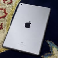 آيباد ٦ • ١٢٨GB • بصمة شغالة