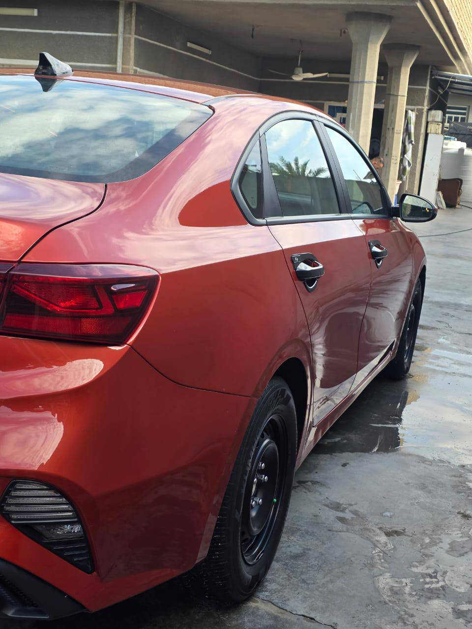 فورتي موديل ٢٣ سياره مكفوله غير حادثهه موضح كلش بصيط اربع اصابع  يم قبق للبانزين السياره ماشيه ٦٠ الف كيلو السعر ١٦٣ مجال بصيط المكان بغداد تحويل مباشر التصال ***********
