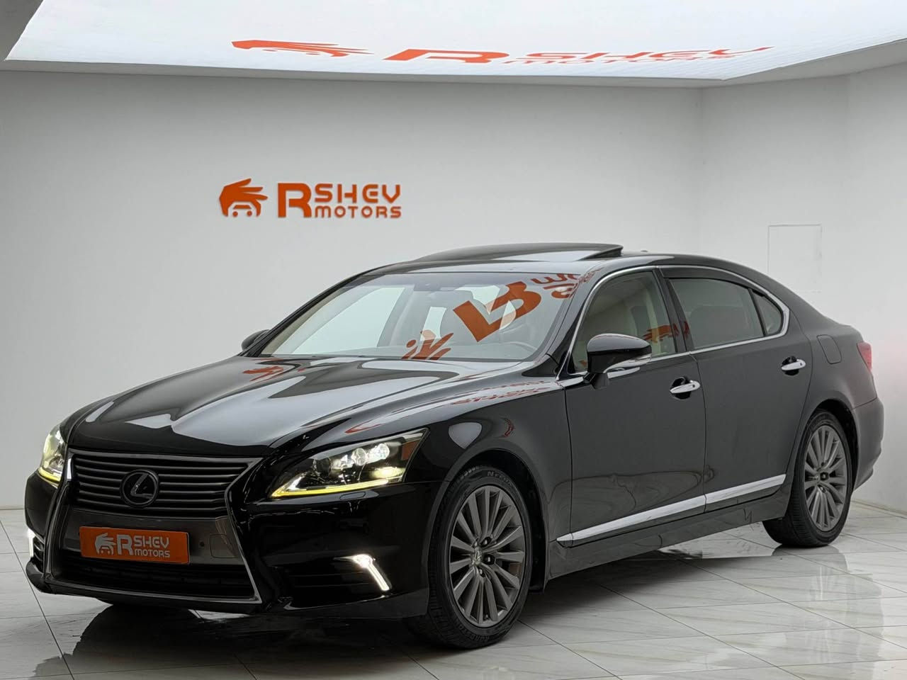 الرئاسي الفخم الفول للاخير😍🔥💣
Lexus LS 460L 2014
لكزس ال اس ٤٦٠ل ٢٠١٤

مواصفات:-( ٤ مقاعد تدفئة+تبريد+مساج+خزن-حساسات و رادارات ٣٦٠درجة-ابواب شفط-خمس بردات خلفية-صدوق شفط-لايت LED ثلاث عدسات-مقاعد ١٠ حركة-شاشة ماوس-تحكم خلفي كامل-كونترول مع شاشة-جكات تصعد و تنزل)❤️‍🔥

مكينة ٨سلندر حجم ٤.٦لتر تنفس طبيعي 🚢
ماشية ٢١٠،٠٠٠ كيلومتر و بحالة جداً ممتازة 👍🏻

ضرر السيارة فقط جاملغ خلفي صبغ بدون دواخل و ايرباكات نهائياً  طبعاً السيارة كلش فخمة و راقية و ب سعر بلاشش💣

السيارة رقم دهوك الدولي سنوية ب اسمنا شرط التحويل 👍🏻
مكفولة من كير و محرك و كهربائيات✅

و ب سعر(250$) ورقة و بيها مجال 💸

مكان السيارة

دهوك -معرض ارشف R-Shev
رقم51 من معارض التيرمينال 

***********
*********** دهوك, العراق
