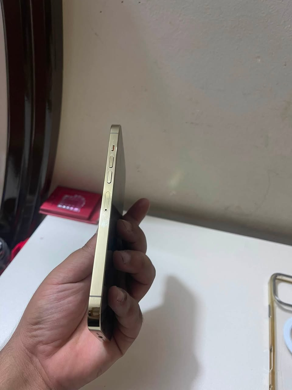 ايفون ١٣ برو ماكس ذاكره ٢٥٦ بطارية ٨٤ نظافه مليار زلغ واحد مابي وتر لا مفتوح ولا مصلح جهاز بجيس كله شغال مابي اي خلل فقط (( مفتوح تخطي يعني سيمكارت متوقف )) وللعلم جهاز إذا اخلي بي سيمكارت يقرأ السيمكارت بس مايشتغل كما موضح بصور تاخذه من بيتي اي مشكله اني حاظر 

سعره ٤٢٥ قفل 
مكاني بغداد سيديه 

***********
