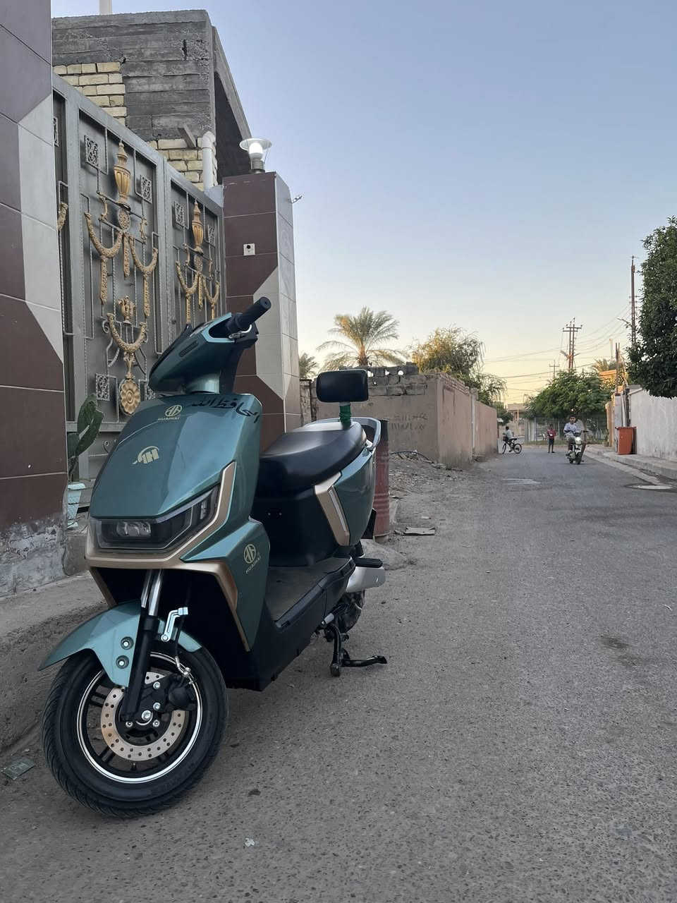 السلام عليكم
ماطور شحن للبيع 
جديد ماصار شهرين من اخذته
بصمه عدد سويجات اثنين وكرت شاشه 
6بطاريات كبار  نضام بكR
السعر575وبي مجال 
***********
