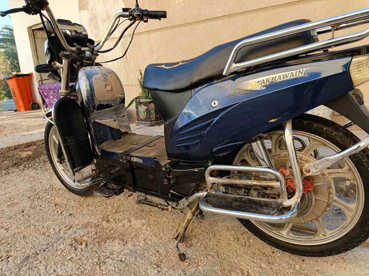 موطور شحن للبيع كلشي شغال نضافه فول بطاريات 5
السعر (350) او بيه مجال 
المكان زنكوره // ***********
