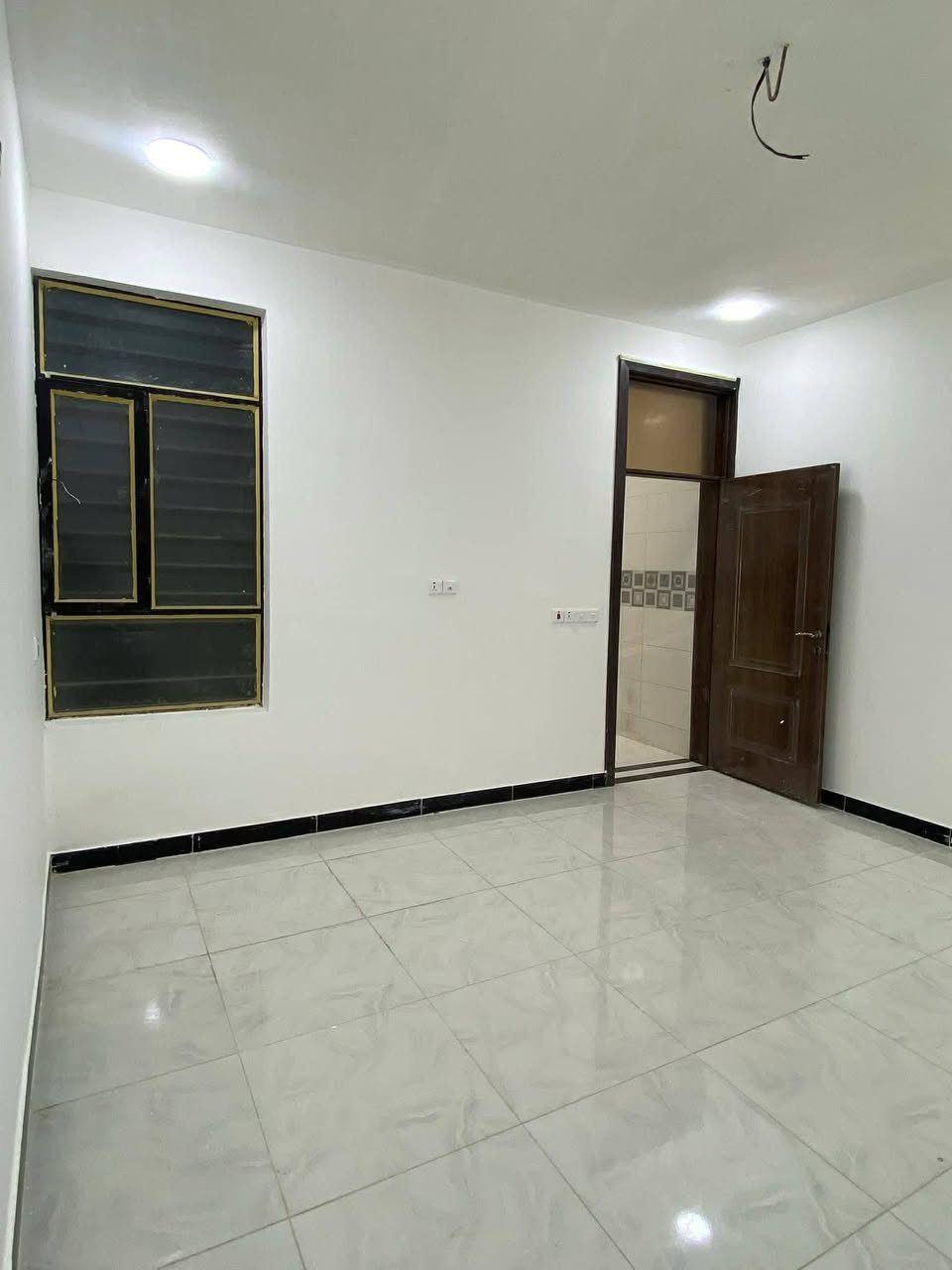 اللهم صلي على محمد وآل محمد 🌺
دار البيع بغداد الدوره البوعيثه مجمع السلطان 3
تنازل شركه قرار محكمه 75متر غرف نوم2صاله ستقبال صحيات منور سطح خلفي. بي السعر 86جدن مناسب  التواصل ***********وتساب
