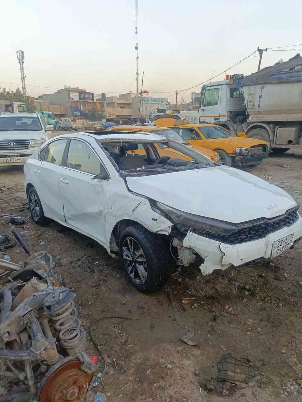 سلام عليكم 
كي 3 مديل 2024
رقمه بغداد تحويل مباشر 
محرك 1500

الموصفات 
فتحه
بصمه 
كامره دوره 
كشنات جلد 
السياره تعرضت الحادث ابيع 

*********** بغداد, العراق
