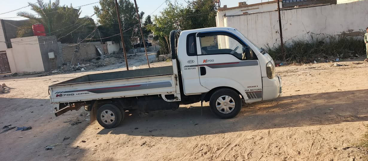 سلام عليكم كيه 700 موديل 15 سياره خير من الله جديده كفاله عامه من كلشي بيها فقط طخه بالربع جوه جدا خفيفه
ومرشوشه ولباقي كفاله تخم تاير جديدتبريد شغال محرك گير اكسن كفاله رقم كربلاء راعيها بالناصريه ايريد امداور شرط مداور ثاني يوم السعر 100 وبيها مجال للشراي العنوان نجف خان النص ***********
