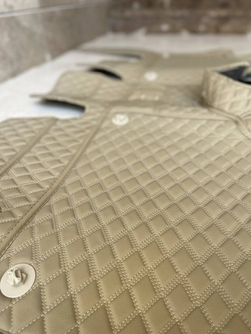 ارضيات كيا سورنتو جدد مستخدمات قليل 
7 راكب مع صندوق سعر مناسب 
مكاني بصره ***********
