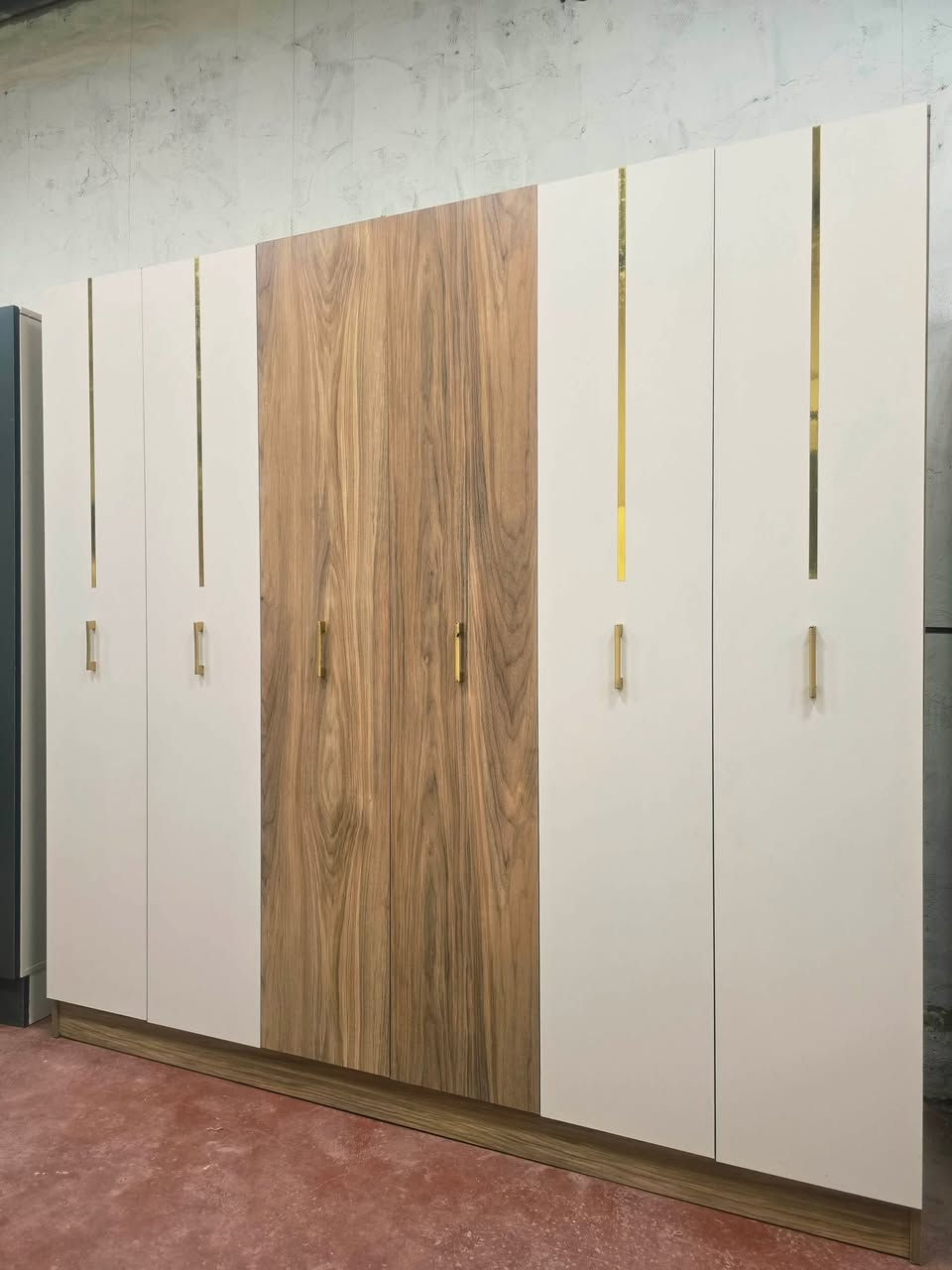 💗🔥 غرفة تركي مستخدم تخبّل 🔥💗
🛏️ 8 قطع كاملة
💯 نظافة 95%
🚪 نظام أبواب مرتب
💸 السعر 700 قفل
🪛 شد مجاني
🚚 نقل مجاني


**إذا كنت صاحب هذا الإعلان وتريد حذفه لأي سبب، رجاءا أرسل رسالة إلى الدعم الفني**