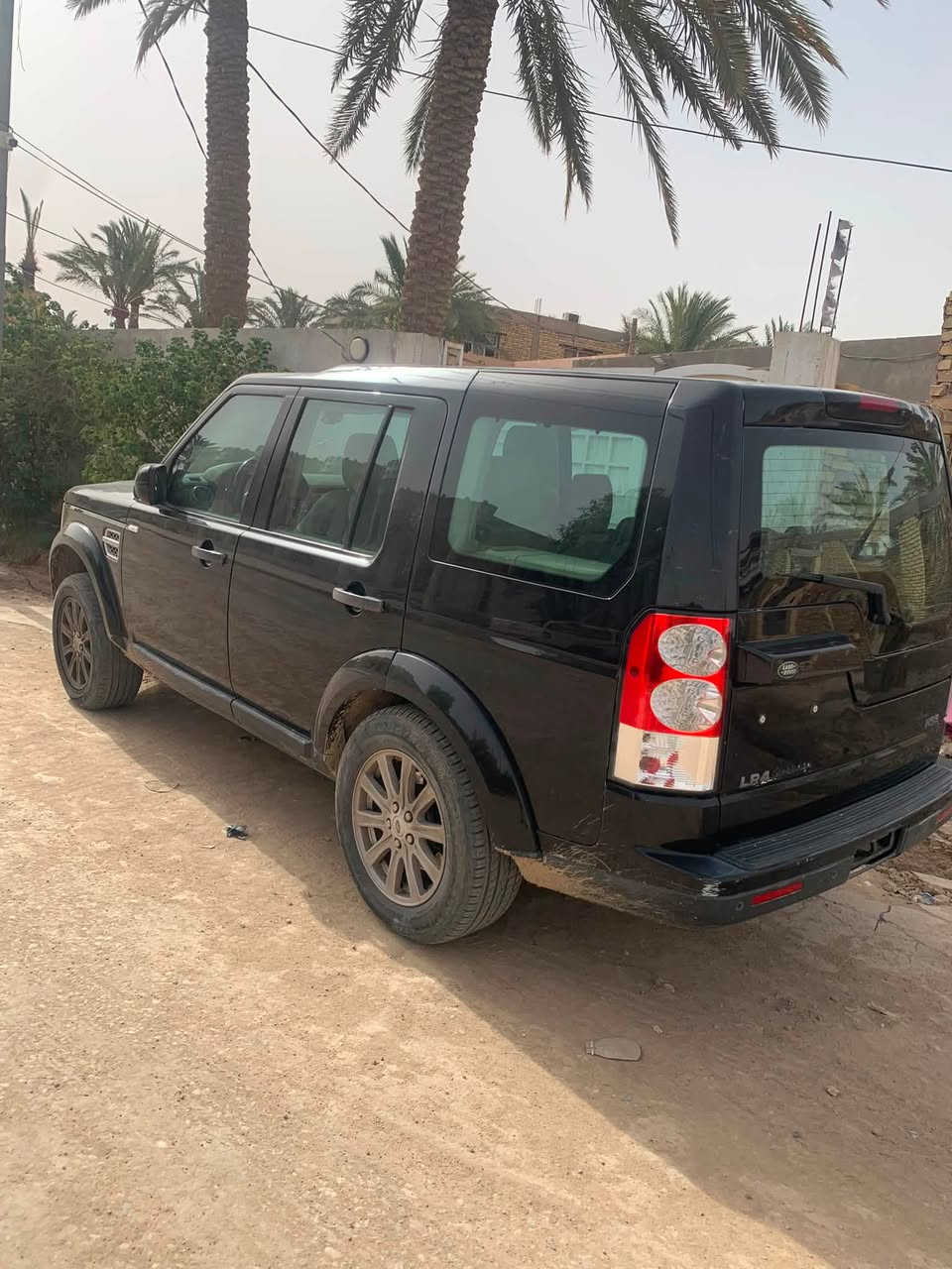 ادوات ادوات ادوات 
لاند لوفر دسكفري LR4 موديل 2010 اسود وارد خليجي فول مواصفات 
محرك 6 سلندر 
تبريد قطعتين
بصمة مو سويج
تنزيل جام ورفع بالرموت 
3 بانوراما بالسقف كهربائي 
 7راكب مثل ماموضح بالصور 
 دواخل بيجي 
تحكم ستيرن 
كشنات كهربائي 
 كفالة عامة عشاير وعيب شرعي وگص وسرقة وحكومة
 كلشي ذاكرة مثل ما متوفر بالصور 

نواقصها ارجاع نظام التعليق الهوائي محورها ماطور ماجستى الهوائي 
تبريد مابيها كمبريسر جامة امامية 
السعر خاص ...


**إذا كنت صاحب هذا الإعلان وتريد حذفه لأي سبب، رجاءا أرسل رسالة إلى الدعم الفني**