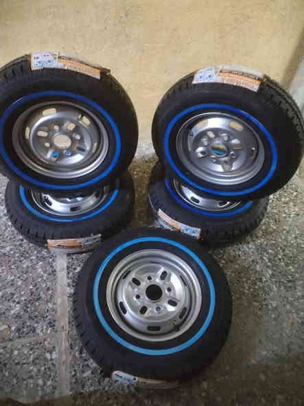 سلام عليكم البيع تايرات جوبلس خط ابيض زيرو زاد تاير عريض جوبلس مكان بغداد مدينه الصدر رقم راعيه وخابره ***********
